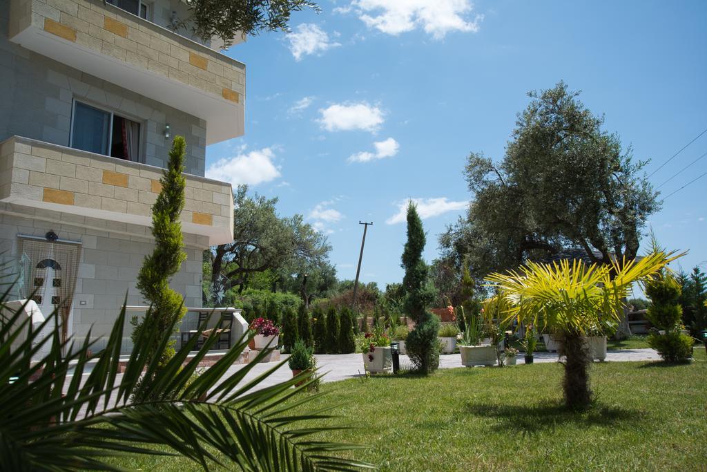 Vila Florika Hotel Borsh Kültér fotó